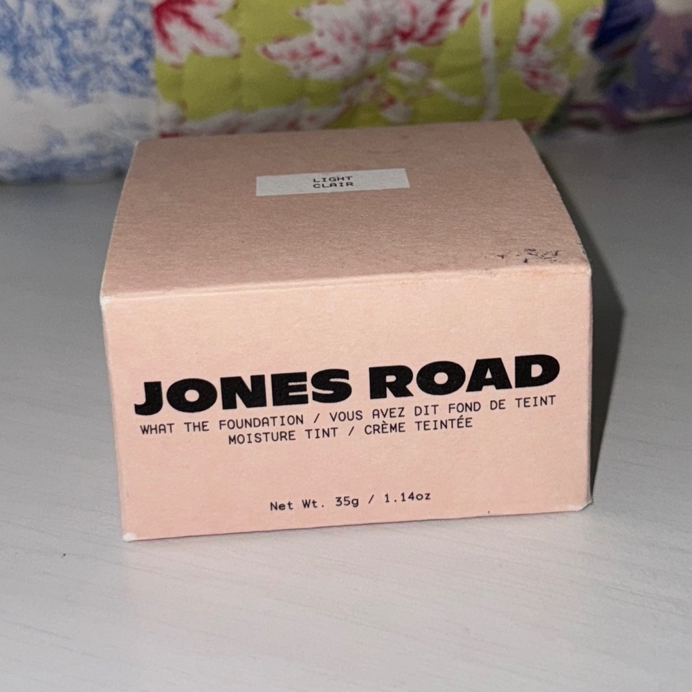 Jones Road Beauty What the Foundation Light NIB